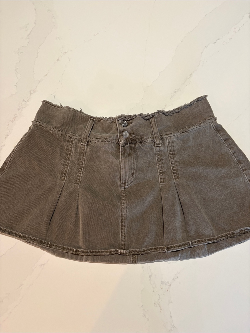 Garage Khaki Frayed-Waist Heavy Cotton Pleated Mini Skirt Size Medium